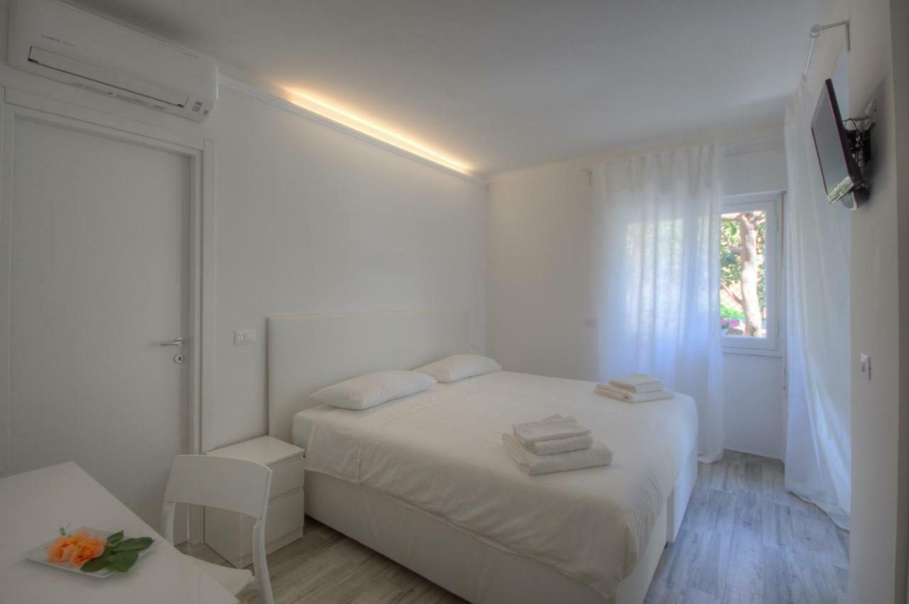 Rione San Carlo Finale Ligure Exterior foto